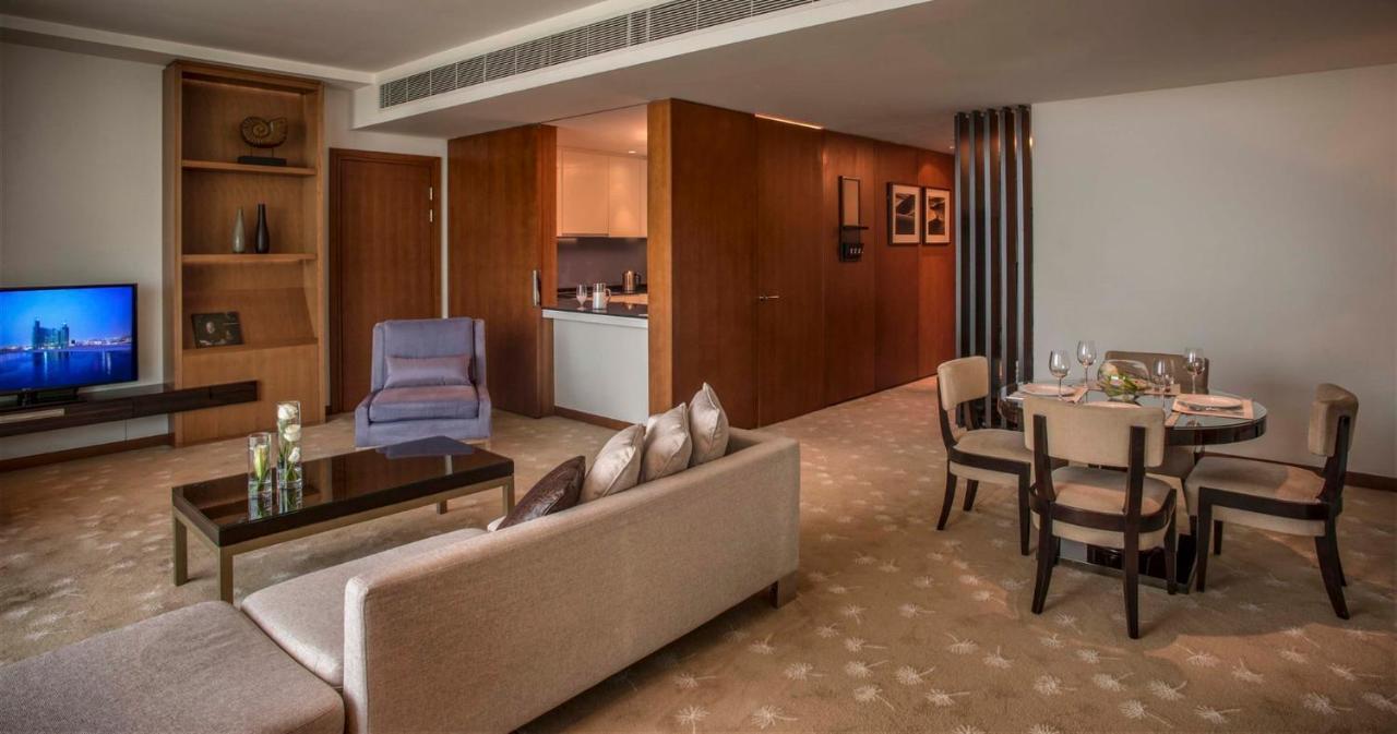 Intercontinental Residence Suites Dubai Festival City, An Ihg Hotel מראה חיצוני תמונה